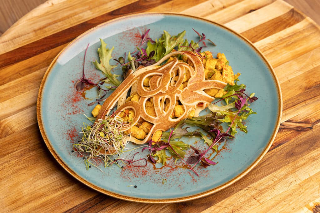 Dentelle Toyug, Crêpe farcie au poulet et légumes